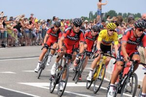 Inside the Secret Strategies Tour de France Riders Use for Bathroom Breaks During the Race – news-france.info
