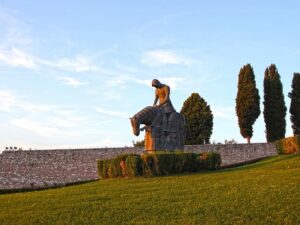 Ancient Bones of St. Francis of Assisi Revealed to the Public in Italy – www.mondialnews.com